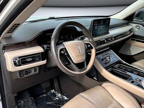 Used 2021 Lincoln Aviator Grand Touring w/ Equipment Group 302A image 17