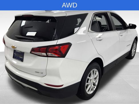 Used 2024 Chevrolet Equinox LT AWD/4WD image 3