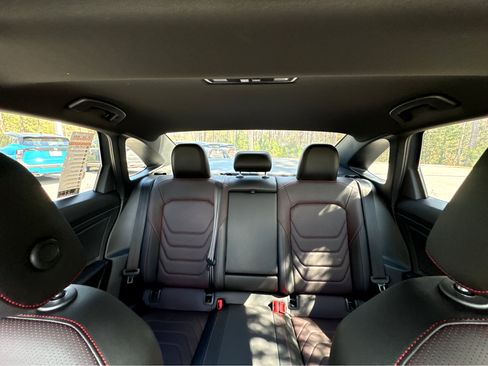 Used 2022 Volkswagen Jetta GLI Autobahn image 34