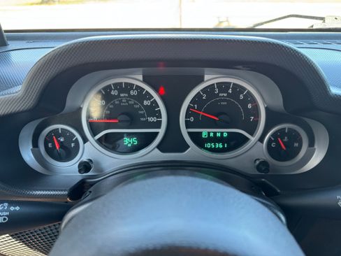 Used 2010 Jeep Wrangler Unlimited Sahara w/ Trailer Tow Group AWD/4WD image 9
