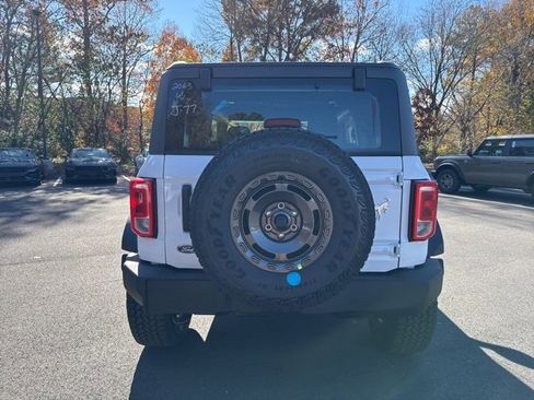 New 2025 Ford Bronco Base w/ Sasquatch Package image 4