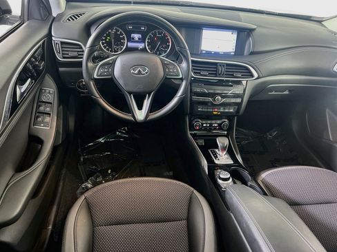 Used 2019 INFINITI QX30 AWD w/ Navigation Package image 23