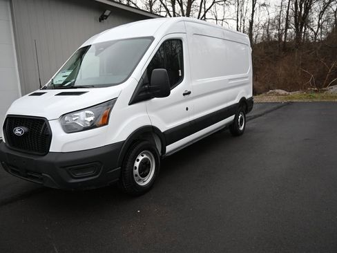New 2026 Ford Transit 250 148 Medium Roof w/ Load Area Protection Package RWD image 46