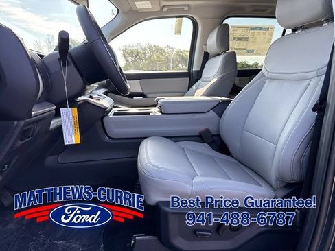 New 2026 Ford Expedition Active RWD image 9