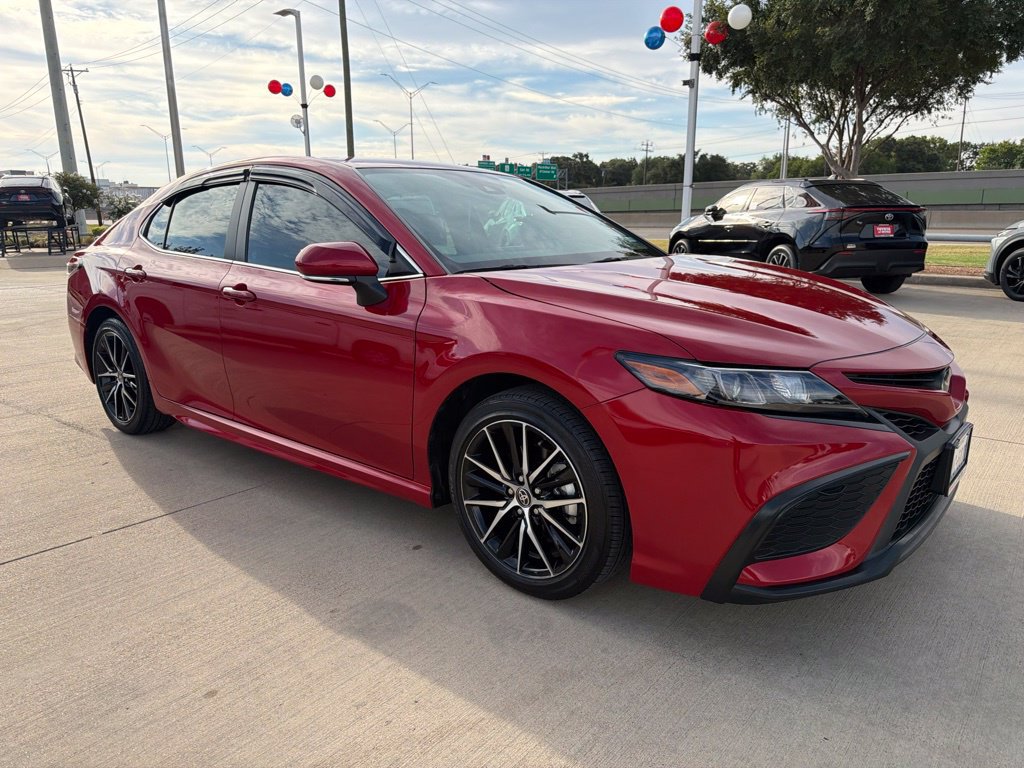 Used 2024 Toyota Camry SE FWD image 14