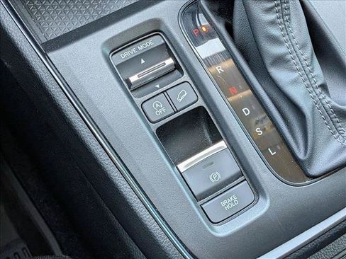 Used 2025 Honda CR-V LX image 15