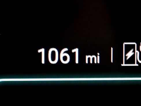 Used 2025 Lamborghini Urus SE image 19