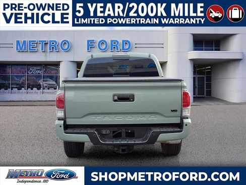 Used 2022 Toyota Tacoma TRD Off-Road image 5