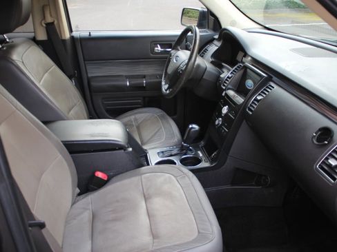 Used 2016 Ford Flex SEL w/ Equipment Group 202A AWD/4WD image 28