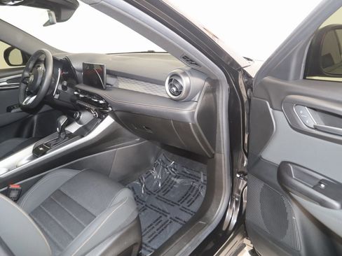 Used 2024 Alfa Romeo Tonale Ti image 43