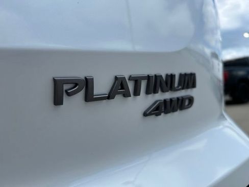 New 2026 Nissan Pathfinder Platinum w/ Cargo Package AWD/4WD image 10