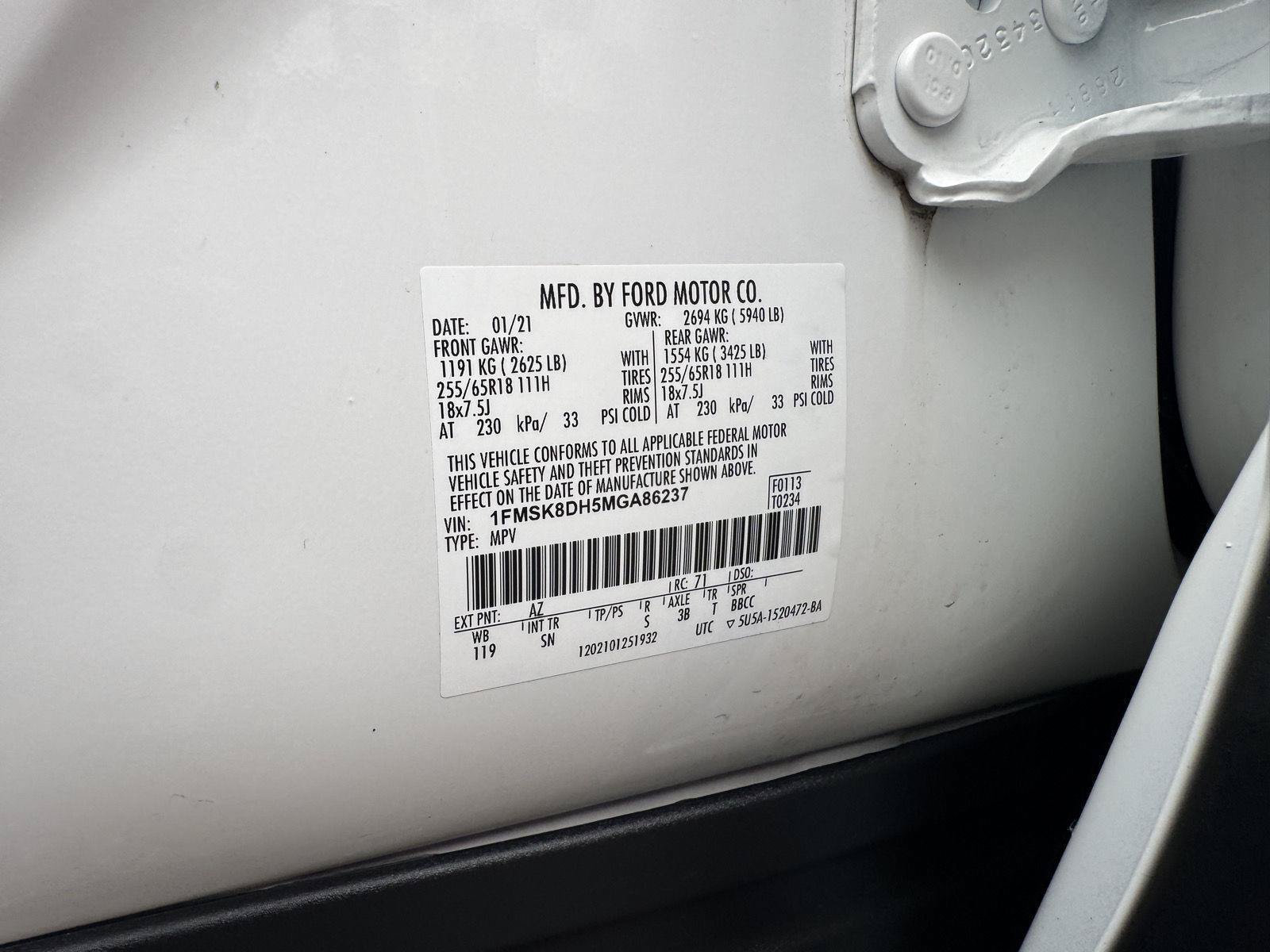 Used 2021 Ford Explorer XLT w/ Equipment Group 202A AWD/4WD image 35