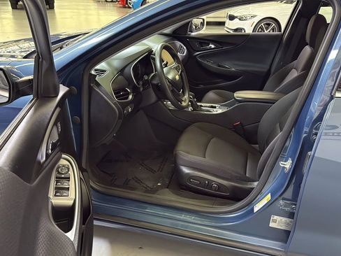 Used 2024 Chevrolet Malibu LT image 11