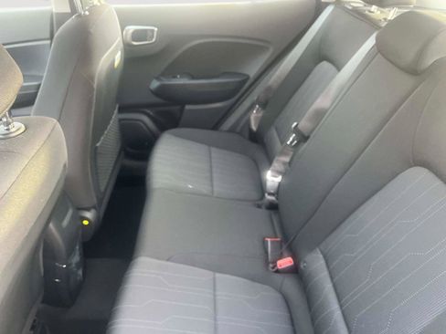 Used 2026 Hyundai Venue SE FWD image 13