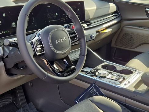 New 2026 Kia Carnival SX image 17