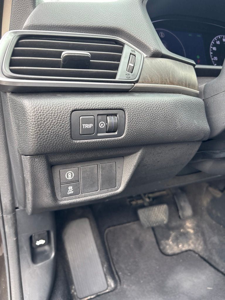 Used 2018 Honda Accord EX image 15