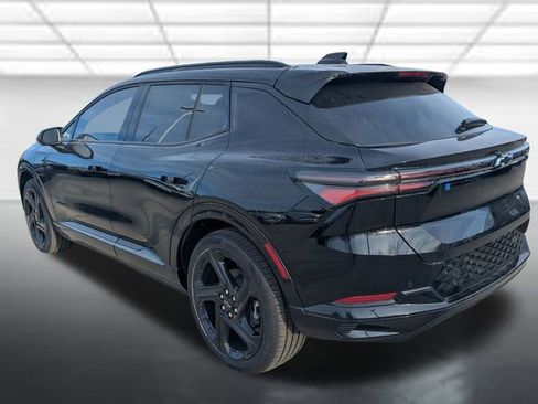 New 2026 Chevrolet Equinox EV RS image 2