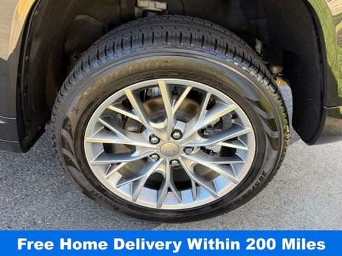 Used 2024 Jeep Grand Cherokee Summit w/ Adv Protech Group IV image 12