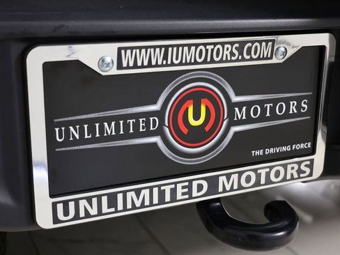 Used 2019 Jeep Wrangler Unlimited Sahara w/ Safety Group AWD/4WD image 19