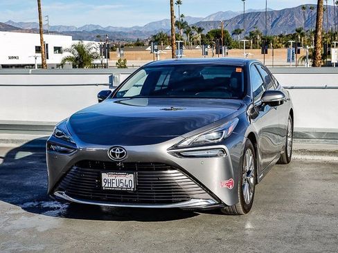 Used 2023 Toyota Mirai XLE w/ Advanced Technology Package image 4