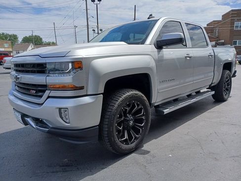 Used 2018 Chevrolet Silverado 1500 LT w/ All Star Edition AWD/4WD image 9