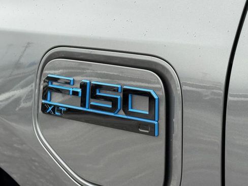 New 2025 Ford F150 Lightning XLT image 8