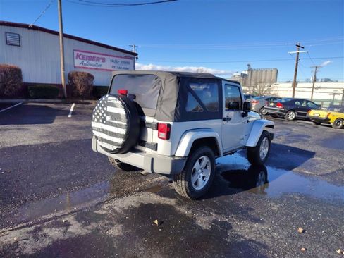 Used 2008 Jeep Wrangler Sahara w/ Dual Top Group image 5