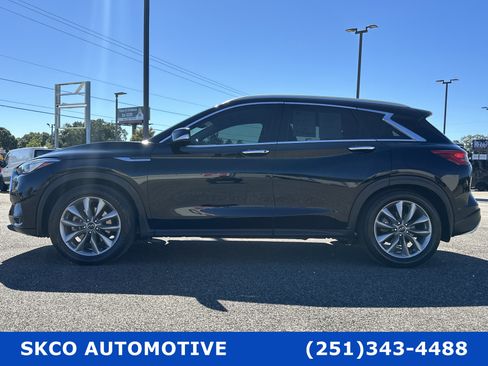 Used 2020 INFINITI QX50 Luxe w/ Navigation Package image 2