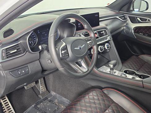 Used 2022 Genesis G70 3.3T RWD image 12