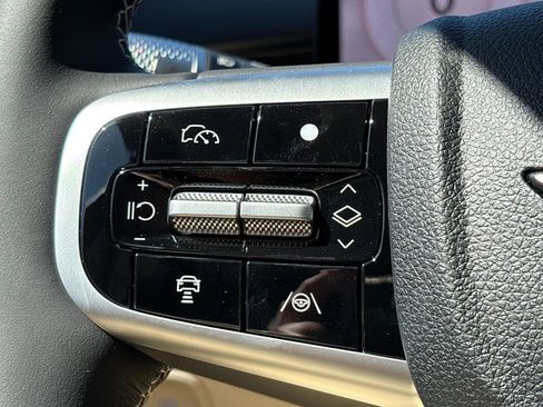 New 2026 Genesis GV70 2.5T Select image 23