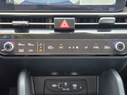 Used 2026 Kia Sportage SX image 17