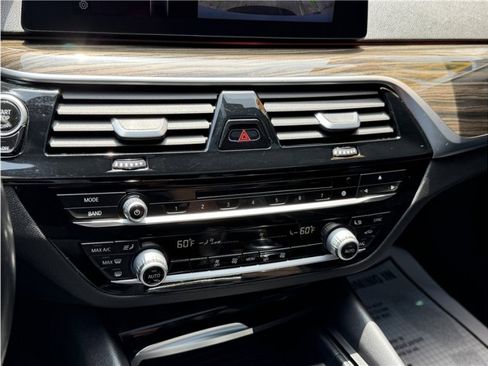 Used 2018 BMW 540i RWD image 41