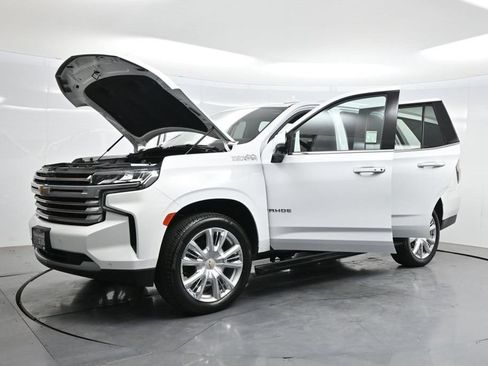 Used 2022 Chevrolet Tahoe High Country w/ Premium Package 2 AWD/4WD image 50