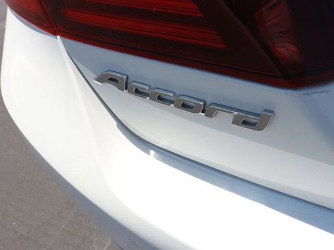 Used 2016 Honda Accord Sport image 7