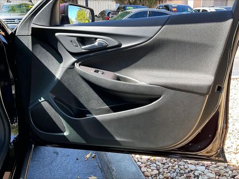 Used 2020 Chevrolet Malibu RS image 22