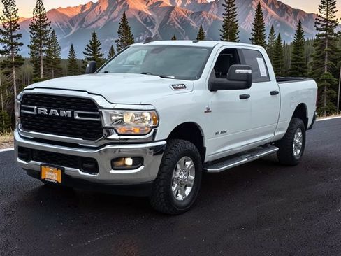 Used 2024 RAM 2500 Big Horn AWD/4WD image 4