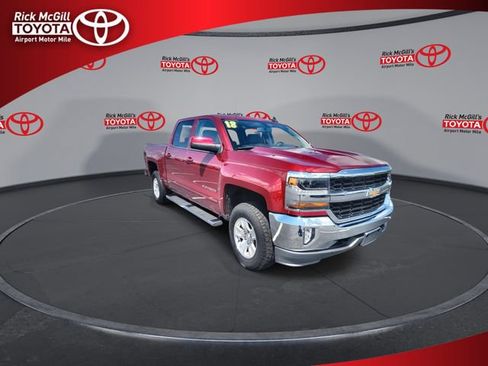 Used 2018 Chevrolet Silverado 1500 LT w/ All Star Edition AWD/4WD image 2
