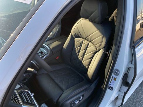 New 2026 BMW X7 xDrive40i w/ M Sport Package image 12