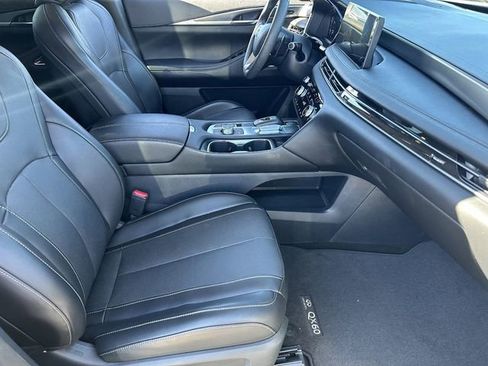 Used 2025 INFINITI QX60 Luxe w/ Vision Package image 12