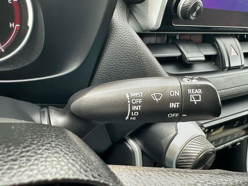 Used 2023 Toyota RAV4 LE AWD/4WD image 16
