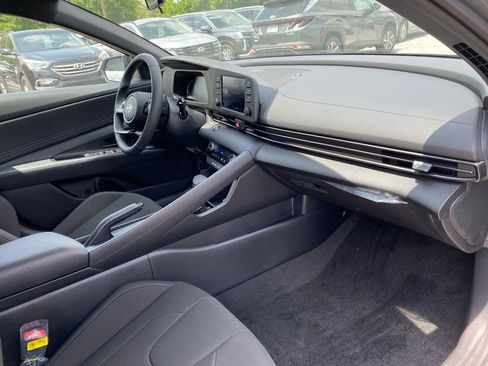 New 2026 Hyundai Elantra Sport FWD image 33