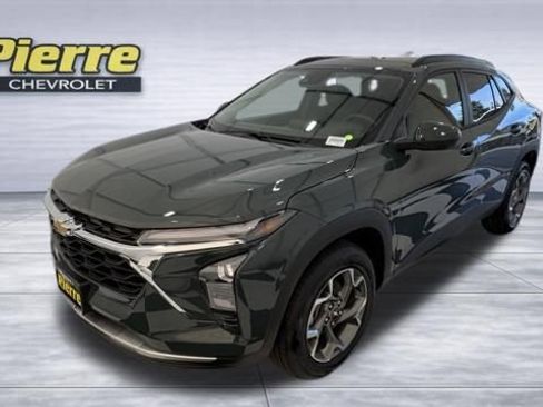 New 2026 Chevrolet Trax LT image 1