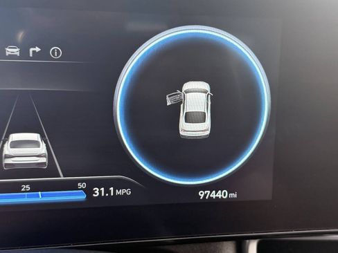 Used 2024 Hyundai Elantra SEL FWD image 39