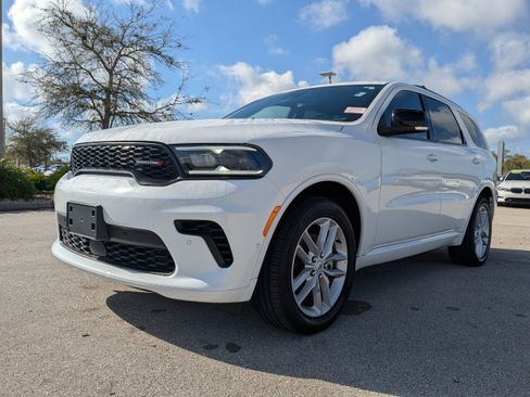 Used 2025 Dodge Durango GT image 9