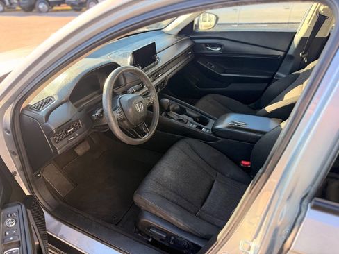 Used 2024 Honda Accord EX image 8