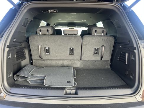 New 2026 Chevrolet Traverse LT image 10