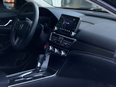 Used 2020 Honda Accord LX image 13