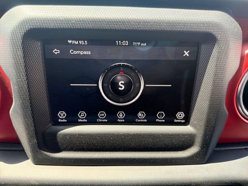 Used 2021 Jeep Wrangler Unlimited Rubicon w/ Safety Group AWD/4WD image 19