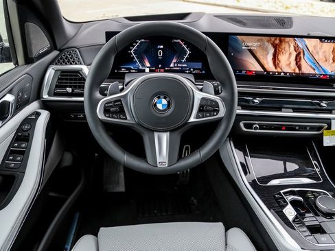New 2026 BMW X5 xDrive40i w/ M Sport Package image 11
