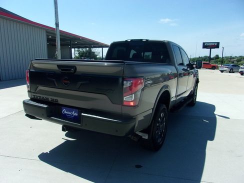 Used 2021 Nissan Titan PRO-4X w/ Off Road Protection Package AWD/4WD image 3